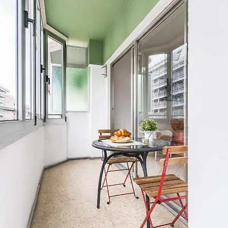 Apartment Home2book Cute Triana Center *